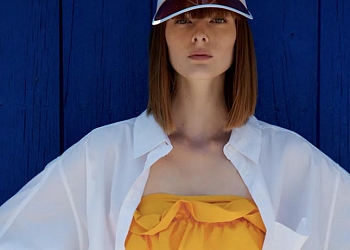 Áo sơ mi oversize: item cho những ngày cuối hè năng động
