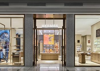 Hermès đạt kết quả kinh doanh nửa đầu năm đáng chú ý, nhờ mô hình kinh doanh bền vững và trách nhiệm cộng đồng