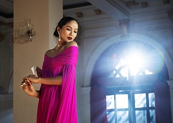 Lệ Hằng, H'Hen Niê kết thúc show Công Trí Xuân Hè 2022