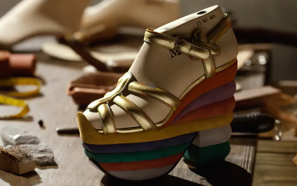 The Rainbow” của Salvatore Ferragamo.