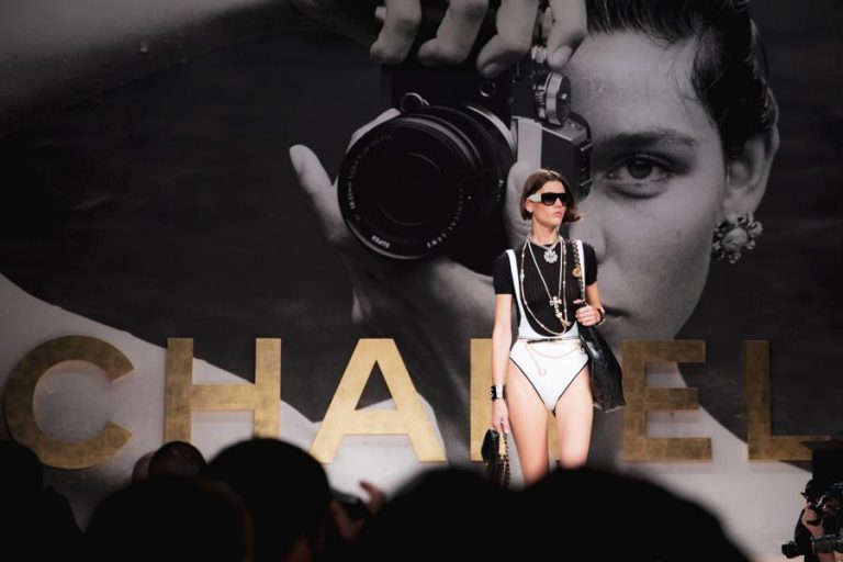 Show diễn xuân/hè 2022 của Chanel