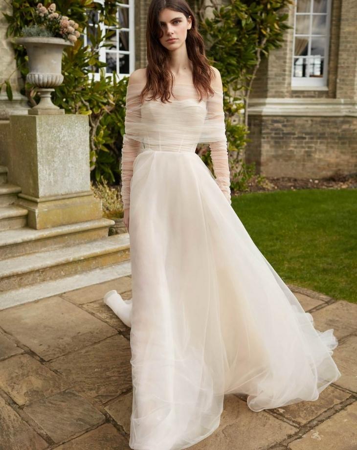 Chất liệu organza hay tulle tạo độ bồng bềnh