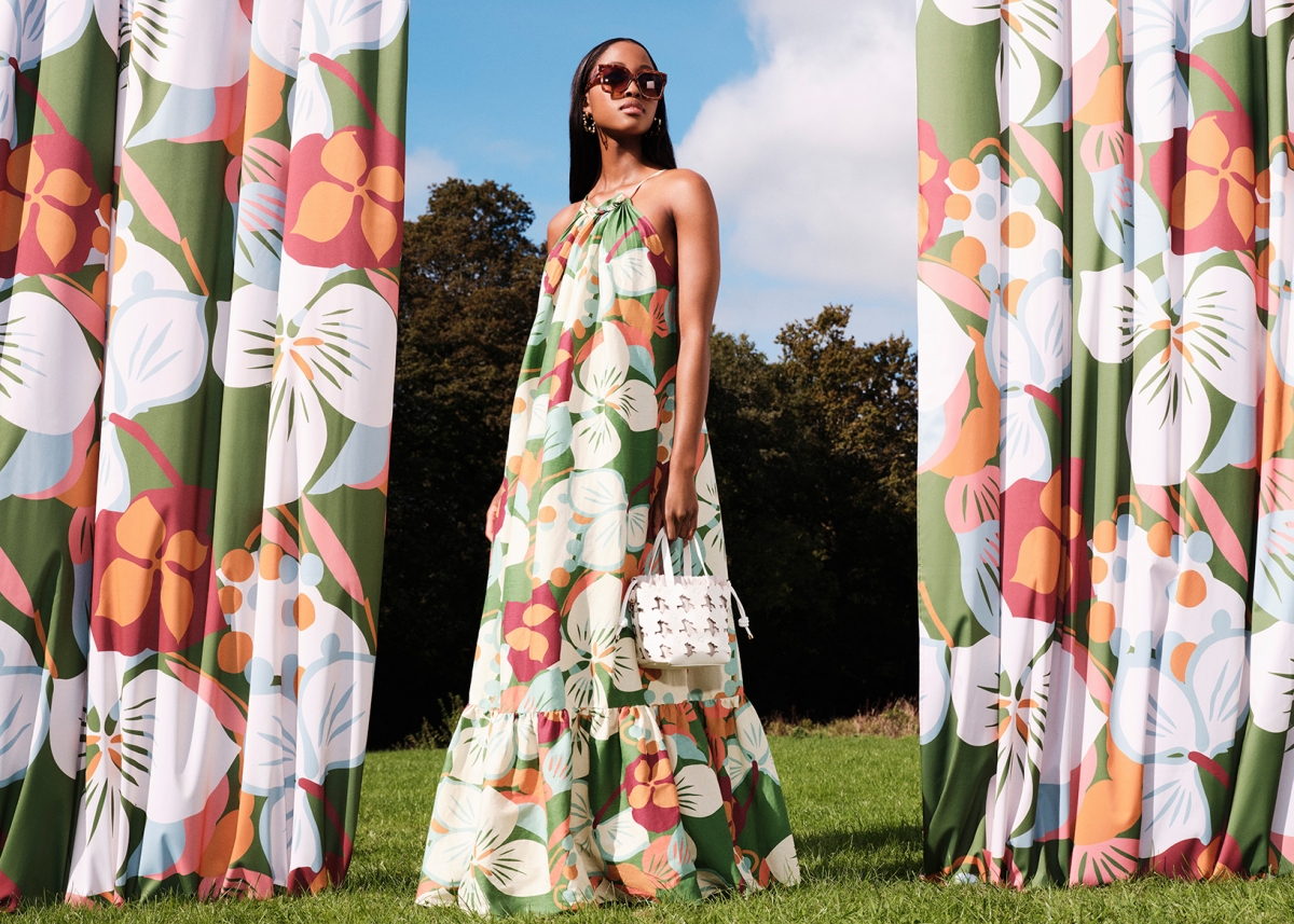 “thảo nguyên xanh” từ nhà mốt TED BAKER
