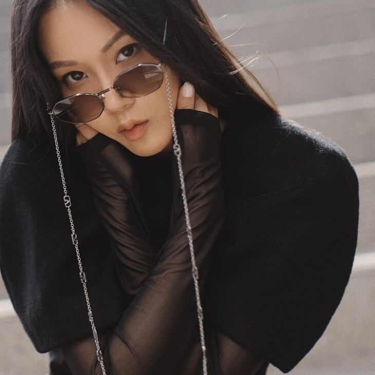 Dây chuỗi đeo kính