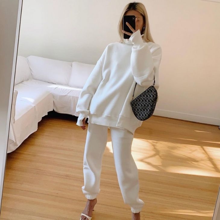 Quần nỉ phong cách athleisure cho những cô nàng năng động