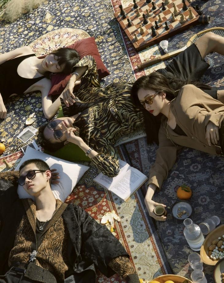Khao khát tự do trong thiết kế thời trang của Saint Laurent
