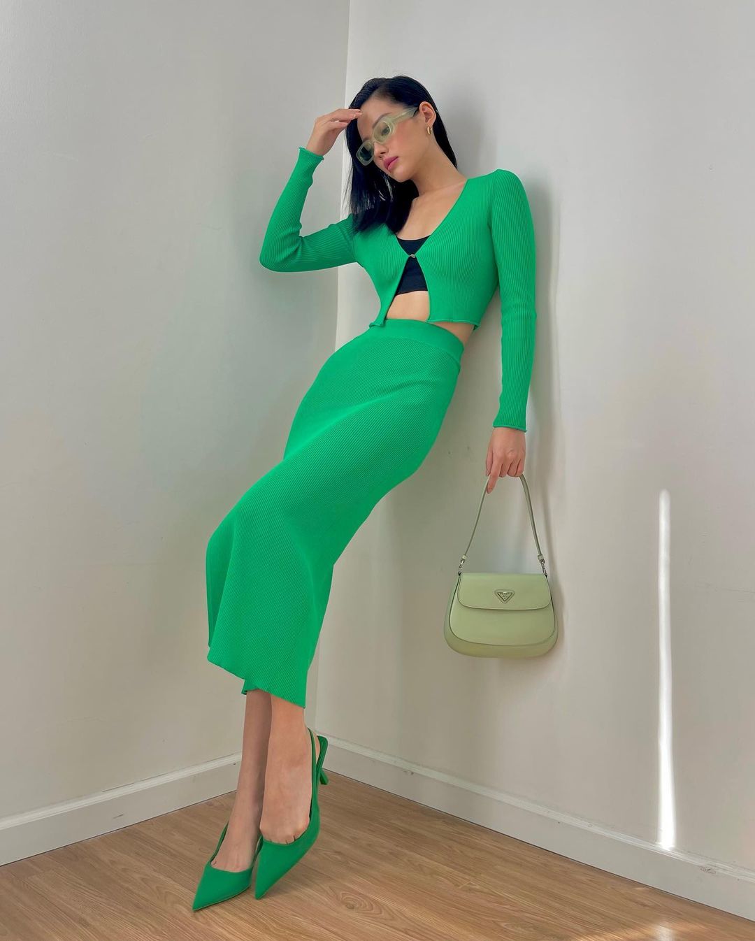 Trang phục chất liệu dệt kim - 3