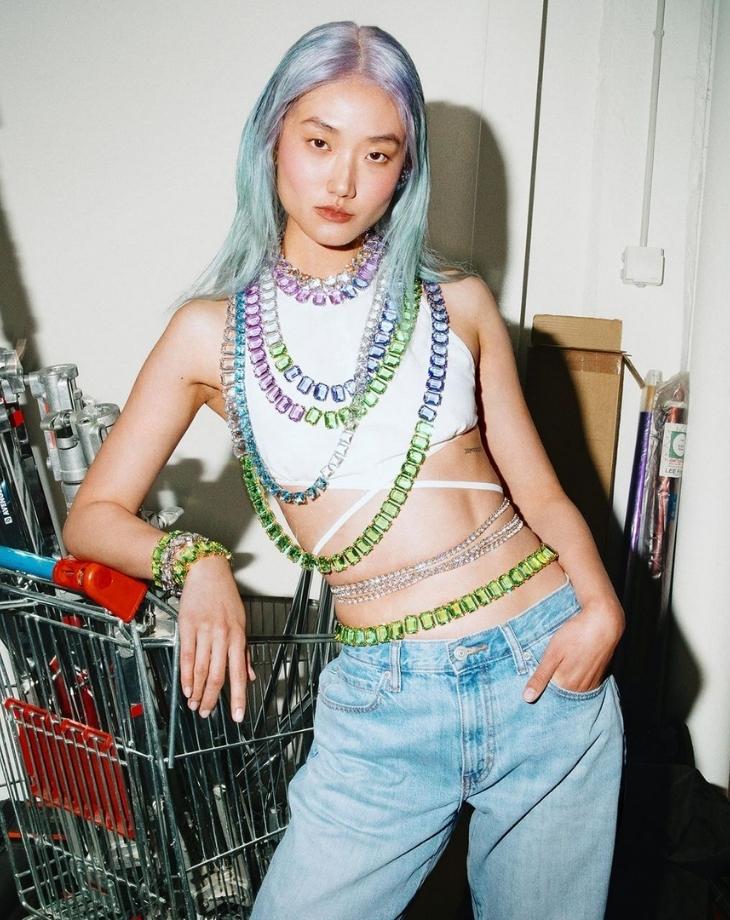 Lỗng lẫy bất tận với vòng cổ đá màu