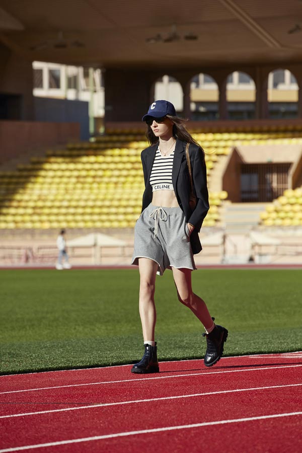 Crop Top: Celine Xuân Hè 2021