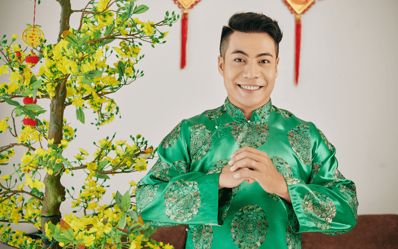 Những lưu ý khi tặng quà Tết cho bố mẹ người yêu - 2