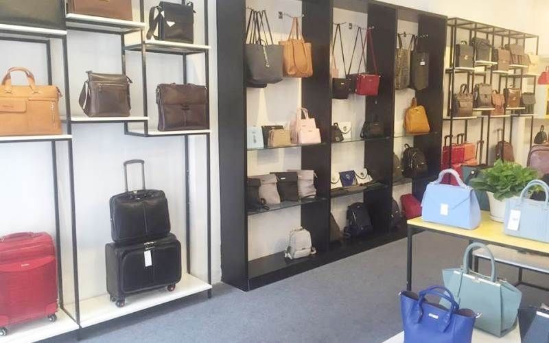 Harry L’ea Bags & Luggages